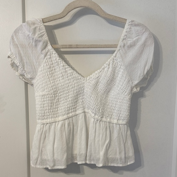 Hollister White Smocked Blouse - Picture 1 of 3